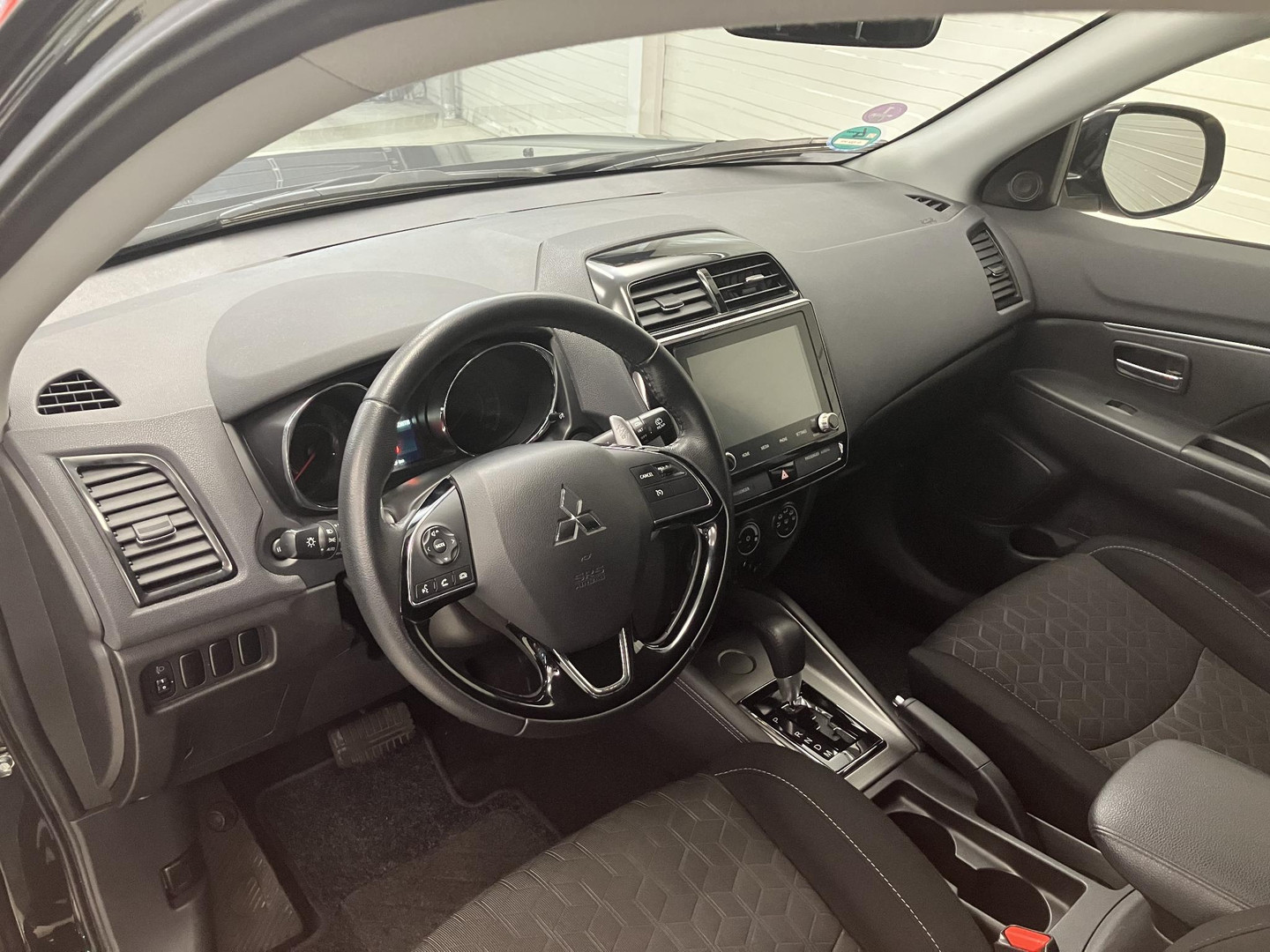 Mitsubishi Mitsubishi