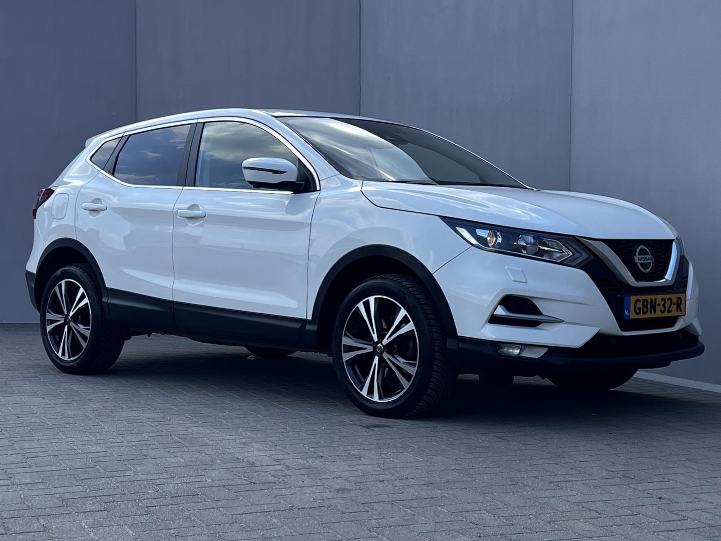 Nissan Nissan