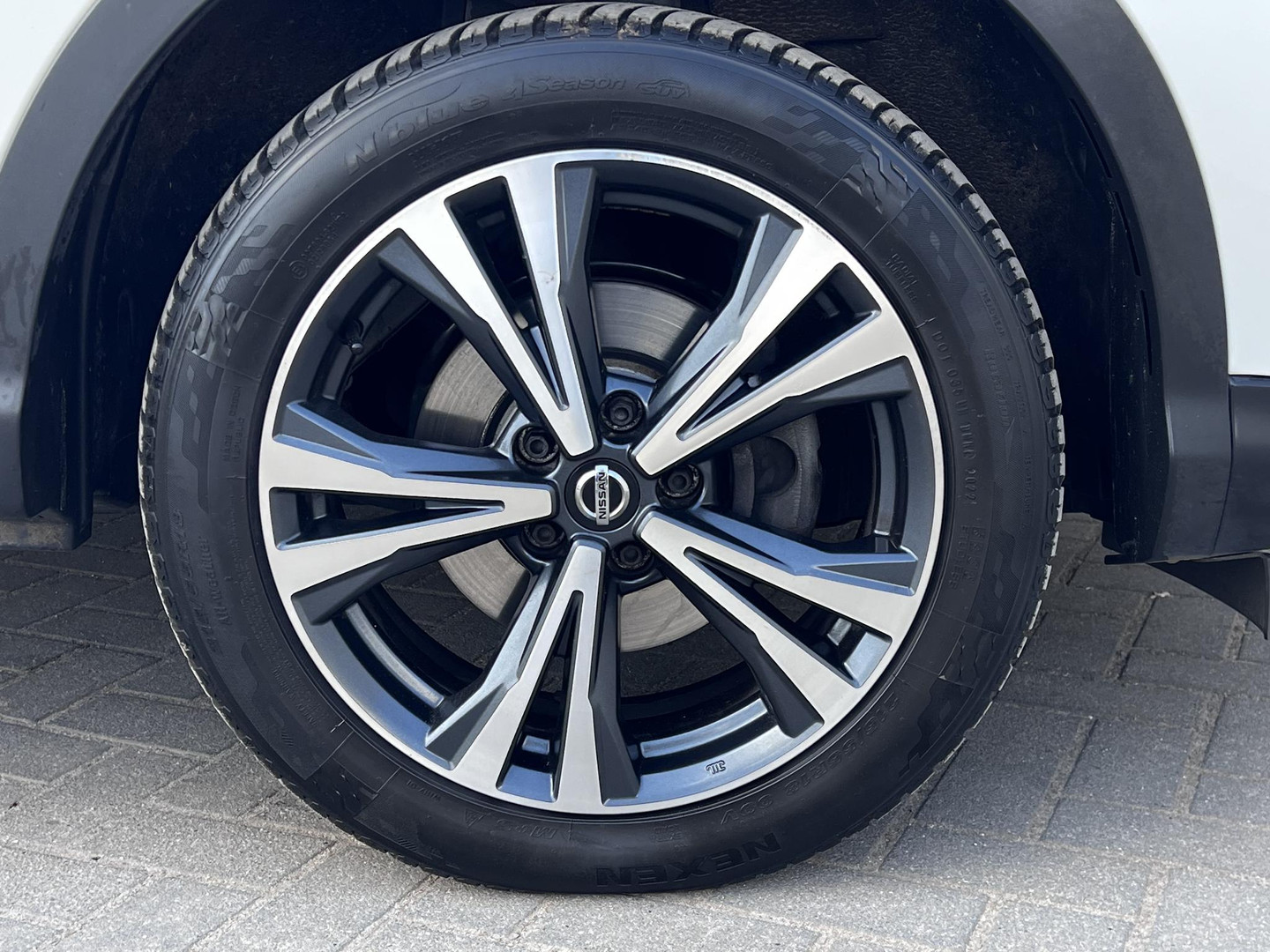 Nissan Nissan