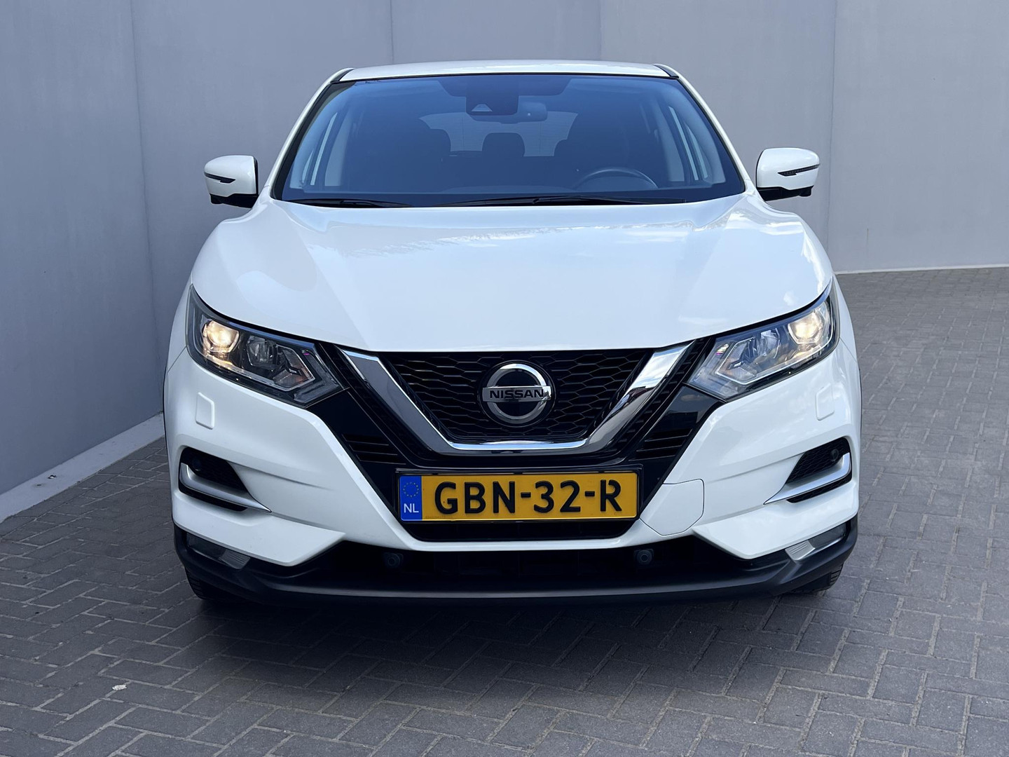 Nissan Nissan