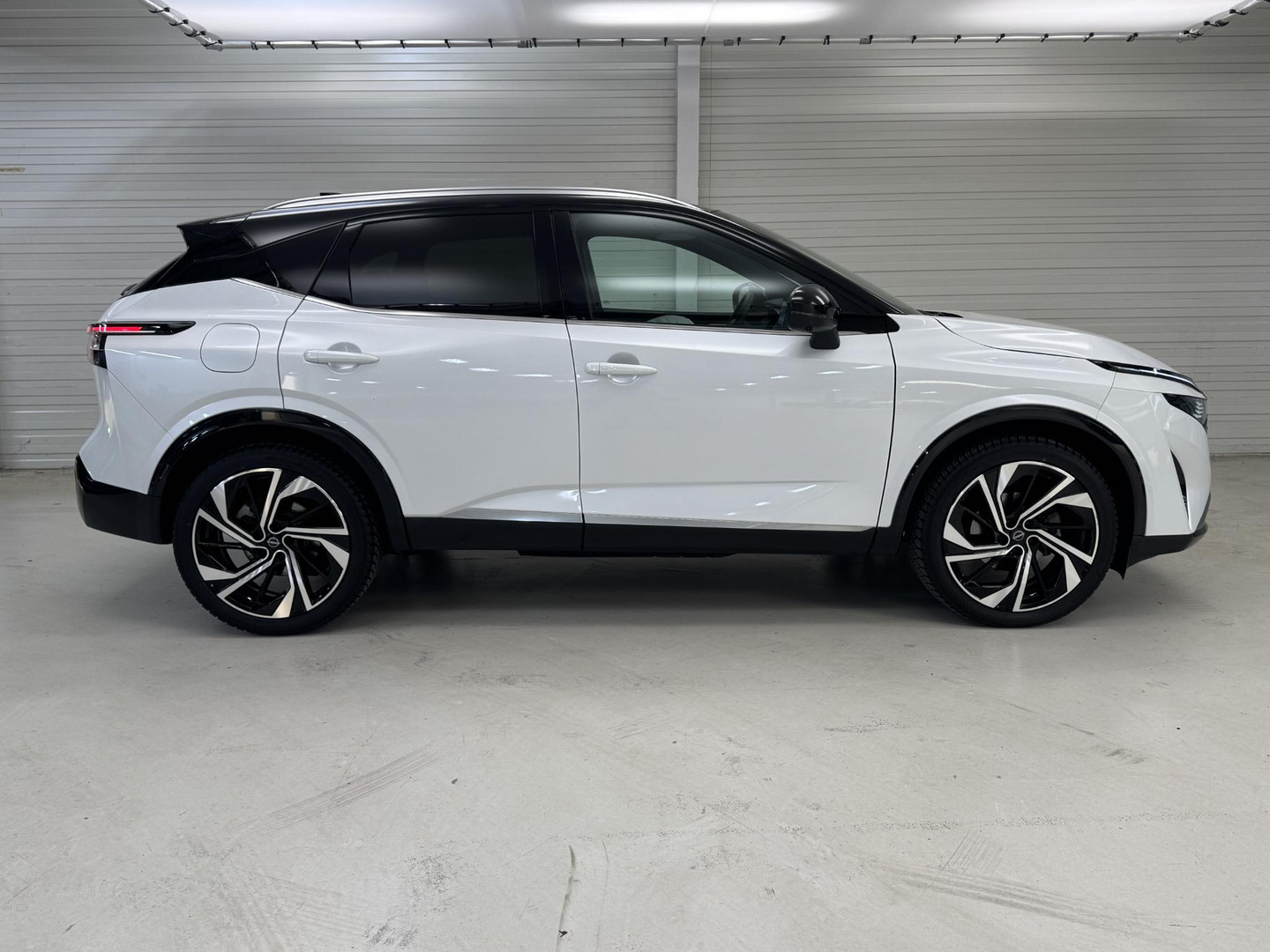 Nissan Nissan