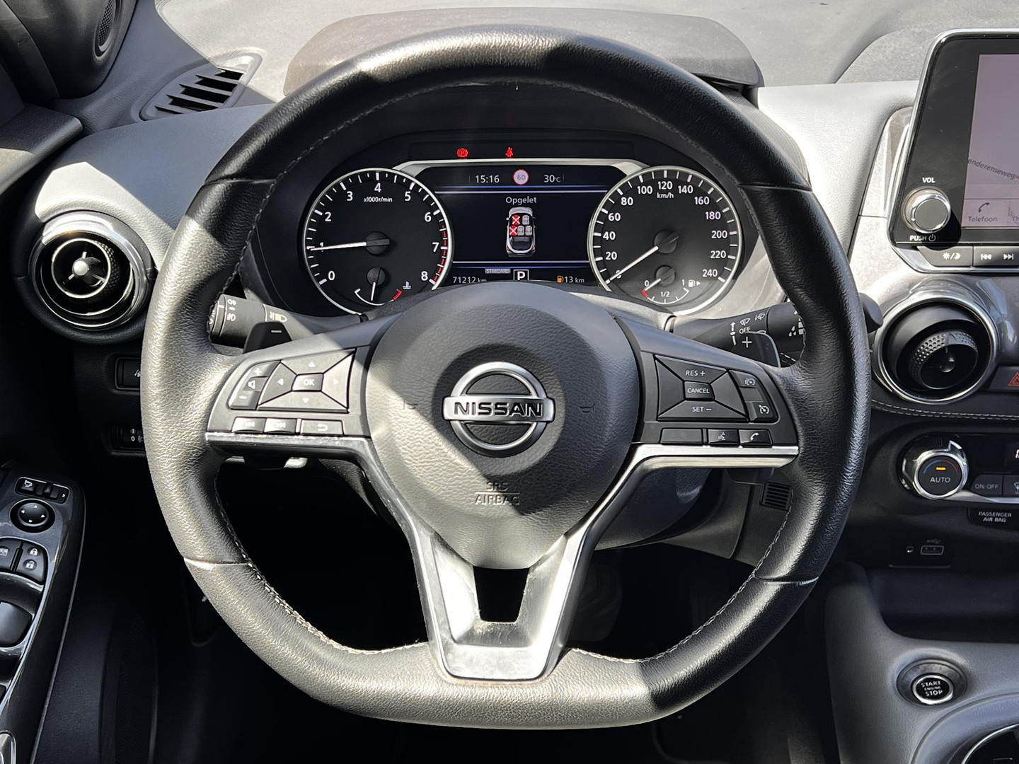 Nissan Nissan
