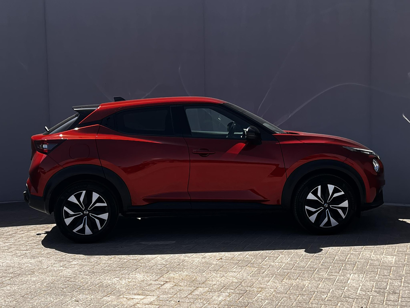 Nissan Nissan