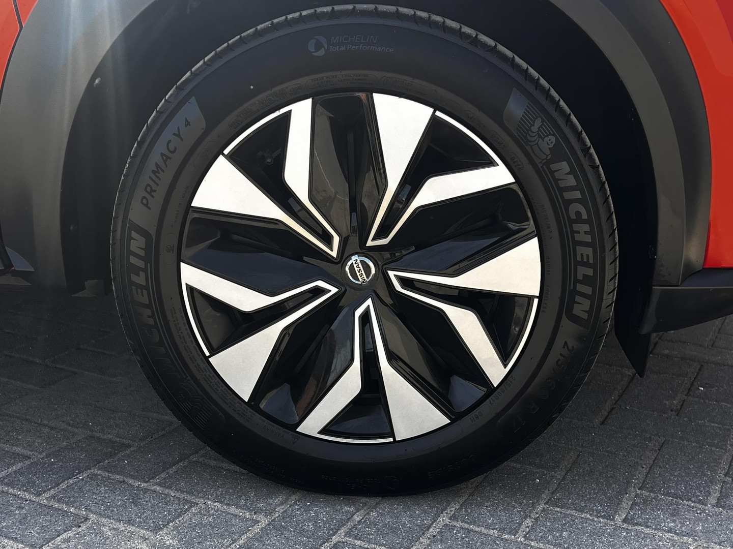 Nissan Nissan