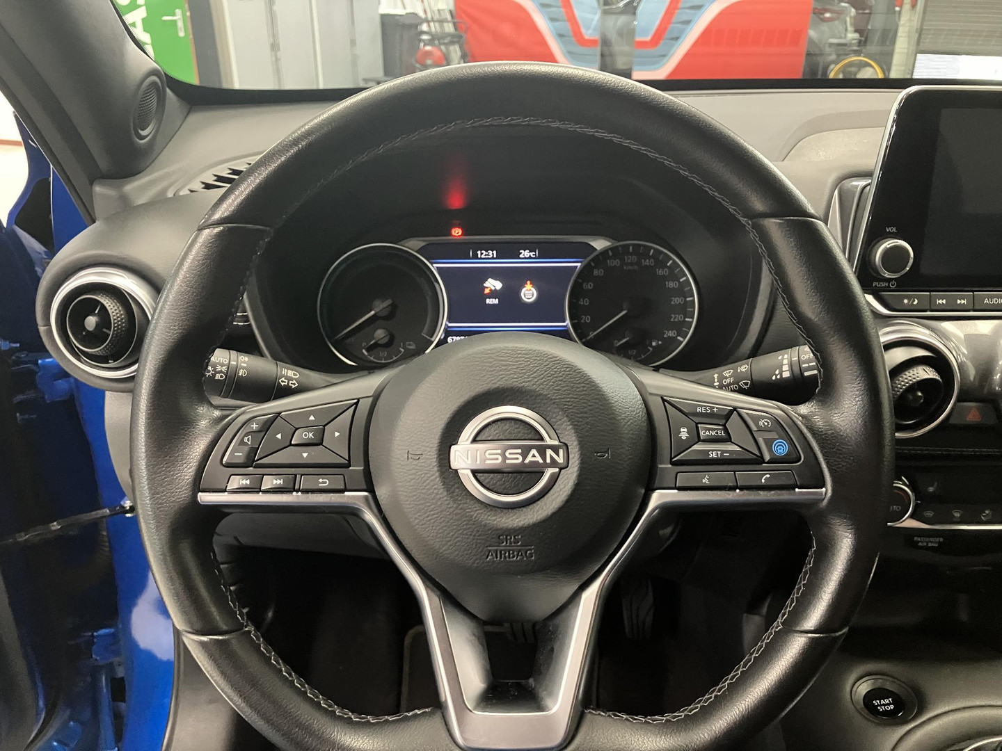 Nissan Nissan