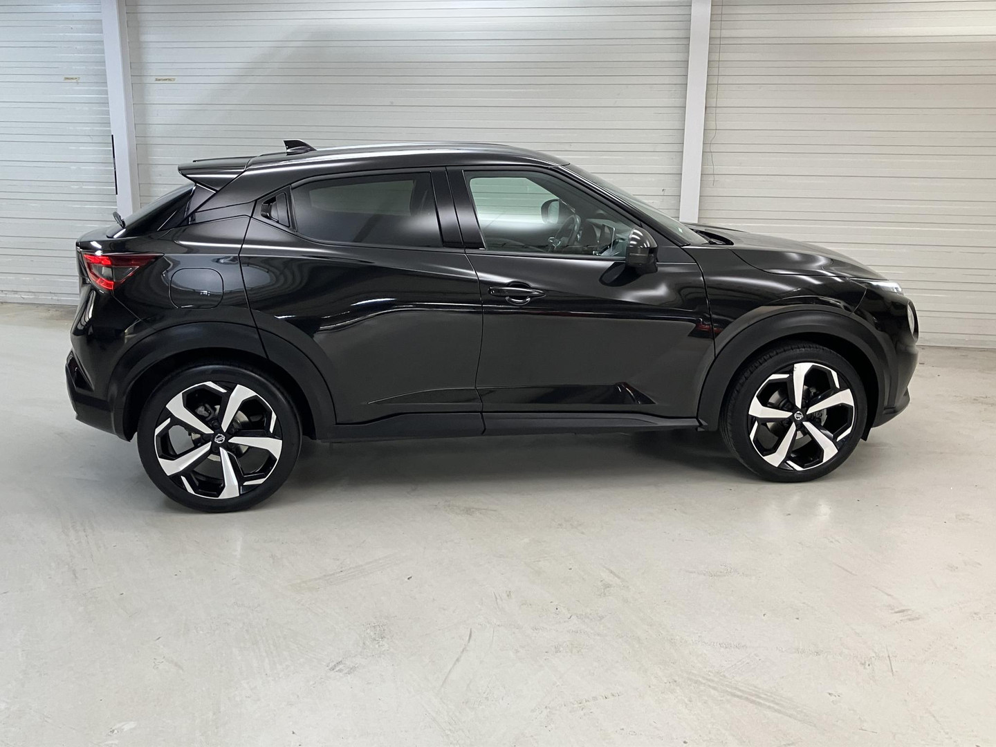 Nissan Nissan