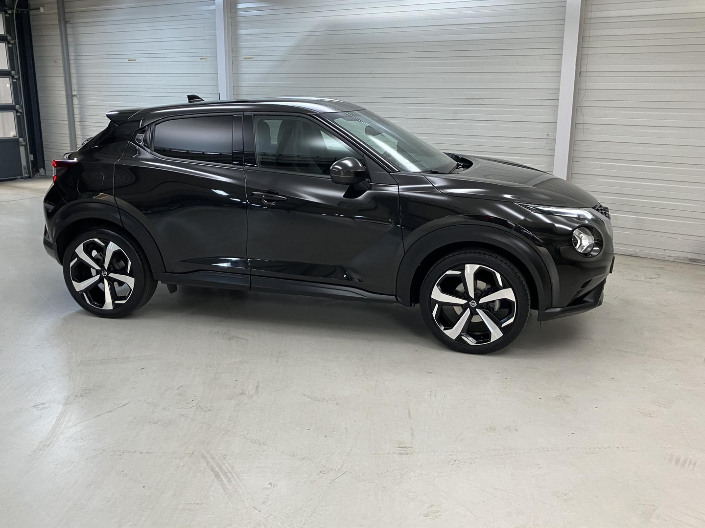 Nissan Nissan
