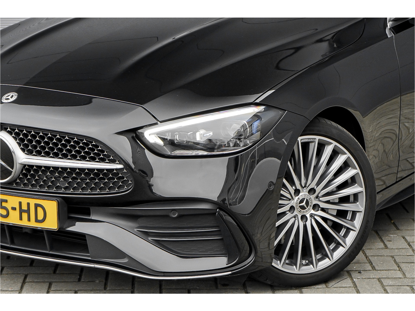 Mercedes-Benz Mercedes-Benz