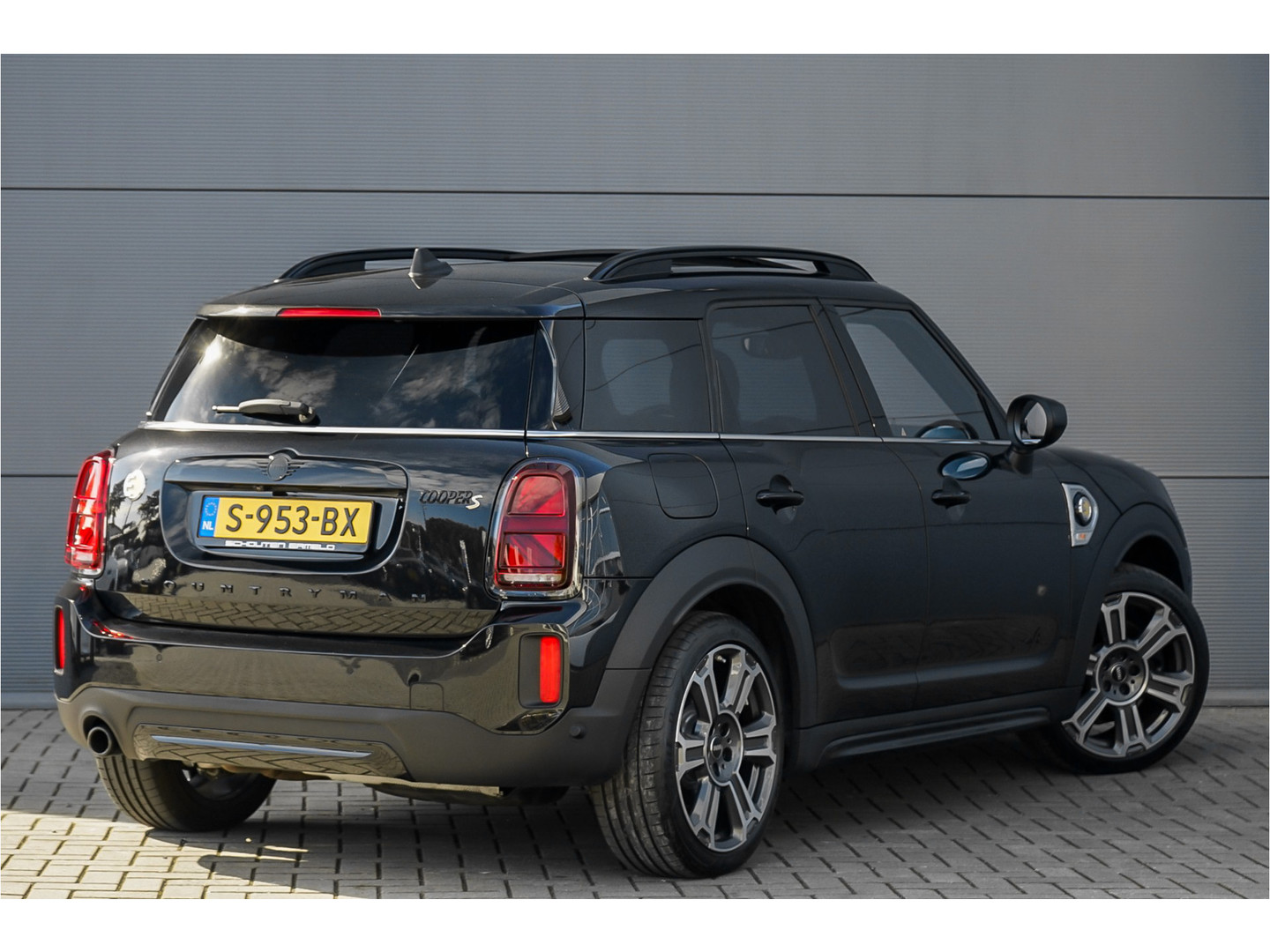 MINI MINI