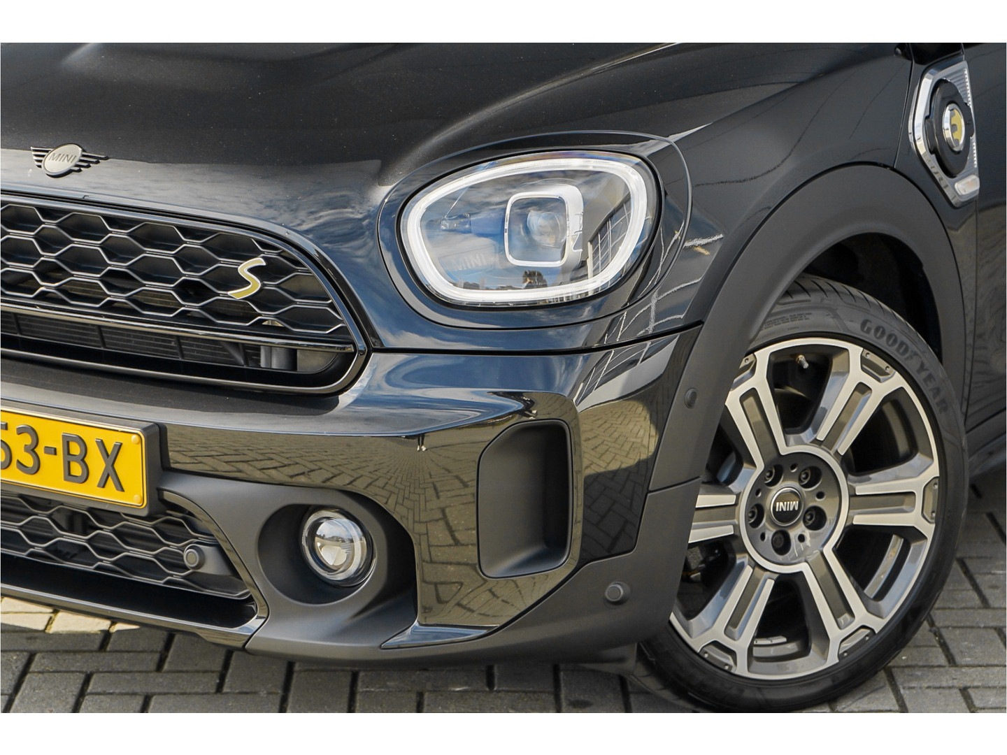 MINI MINI
