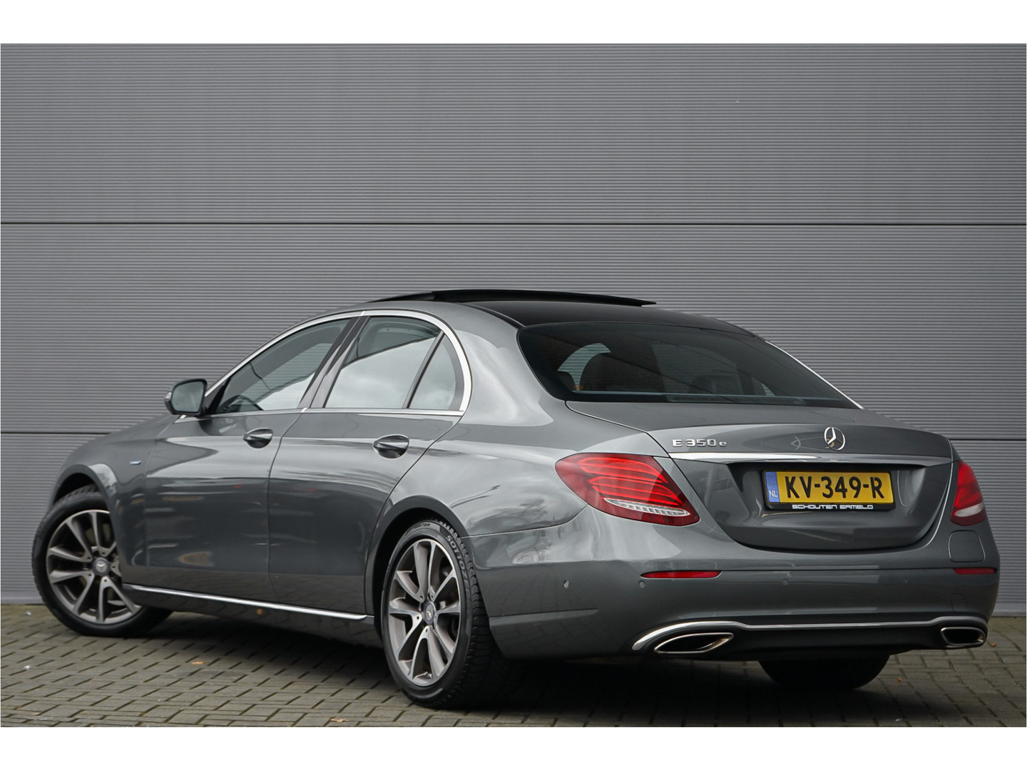Mercedes-Benz Mercedes-Benz