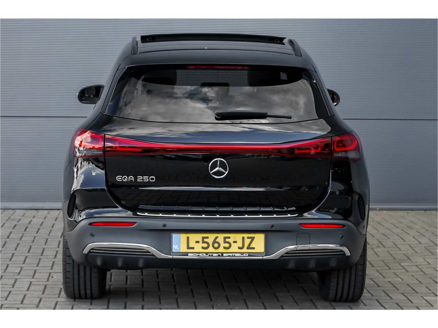 Mercedes-Benz Mercedes-Benz