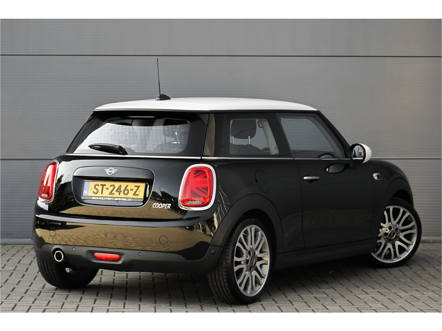 MINI