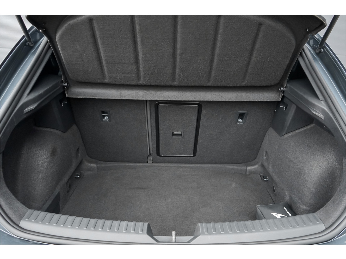 SEAT SEAT