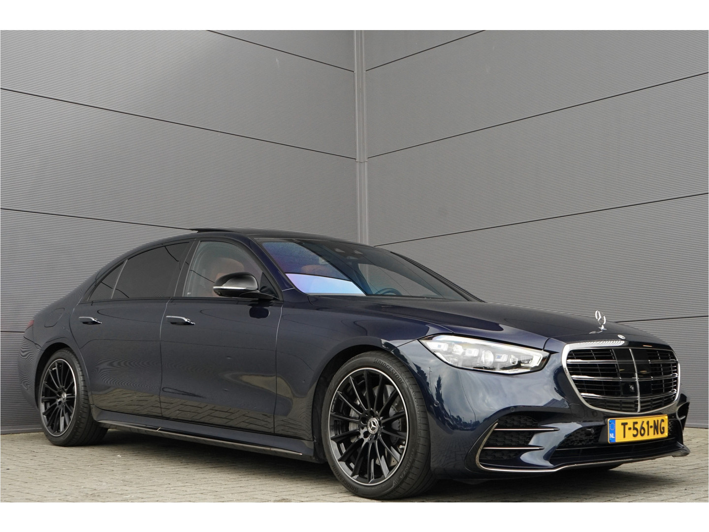 Mercedes-Benz Mercedes-Benz