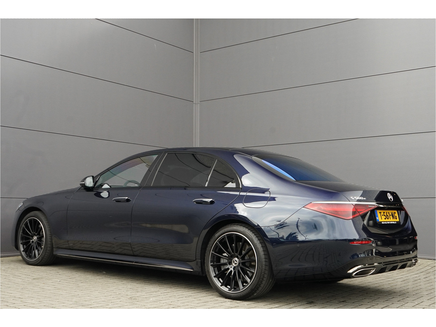 Mercedes-Benz Mercedes-Benz