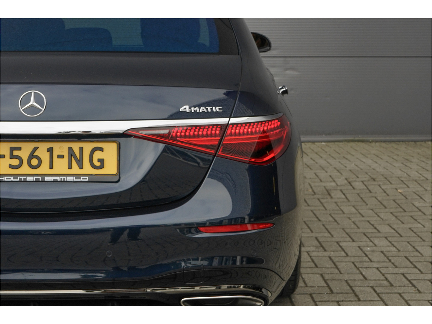 Mercedes-Benz Mercedes-Benz