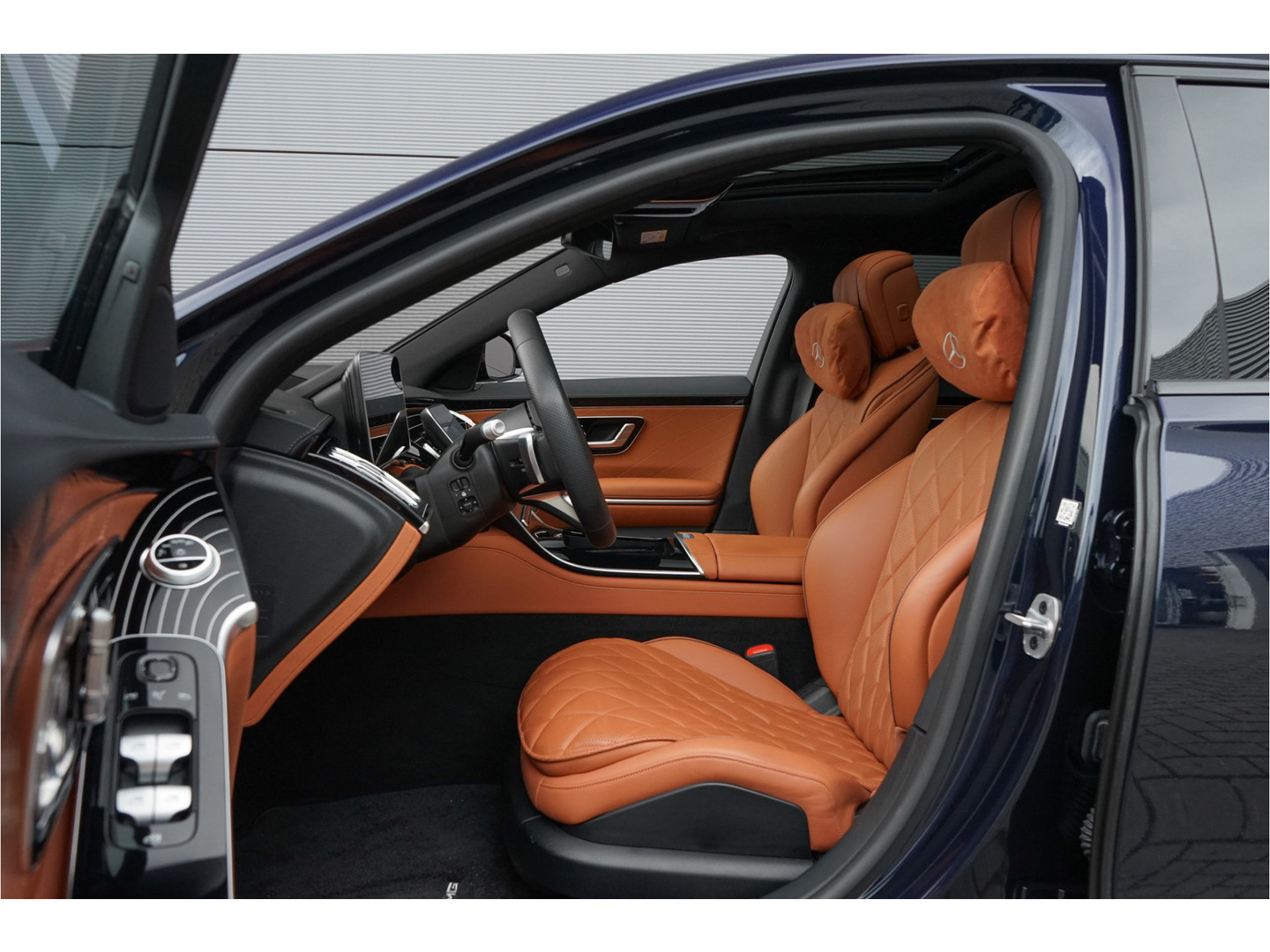 Mercedes-Benz Mercedes-Benz