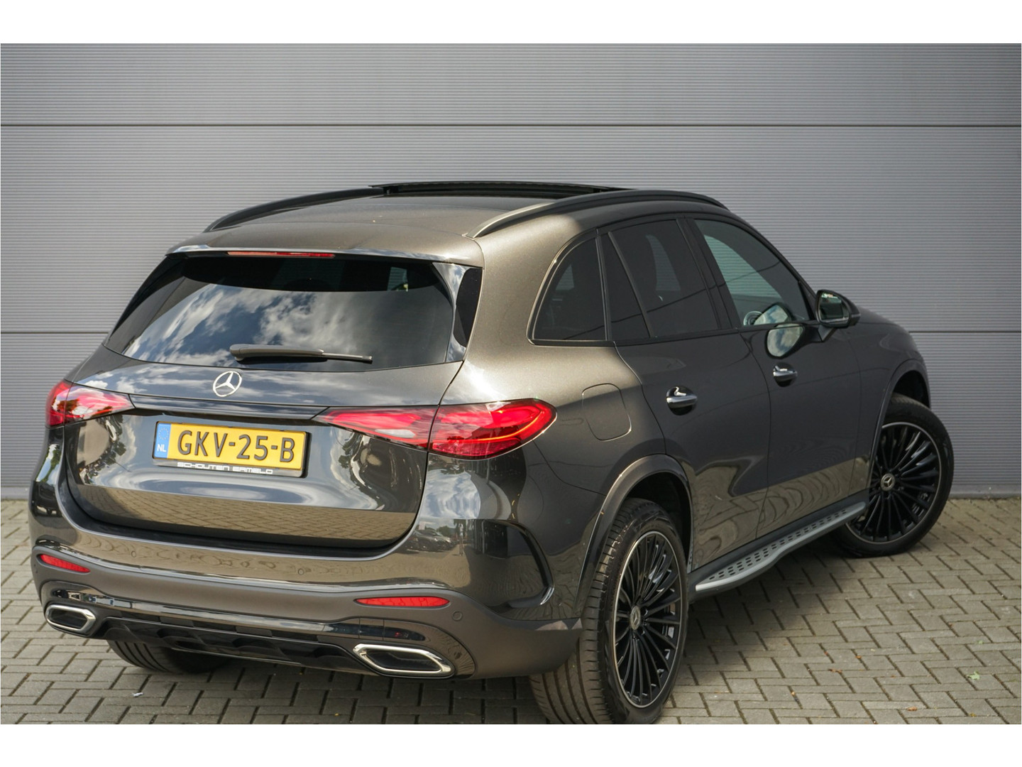 Mercedes-Benz Mercedes-Benz
