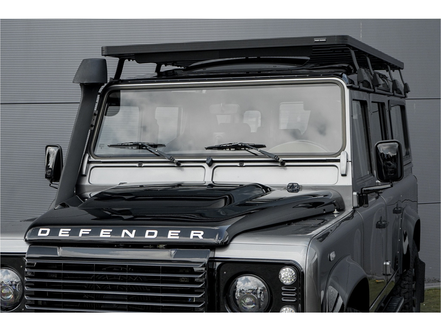 Land Rover Land Rover