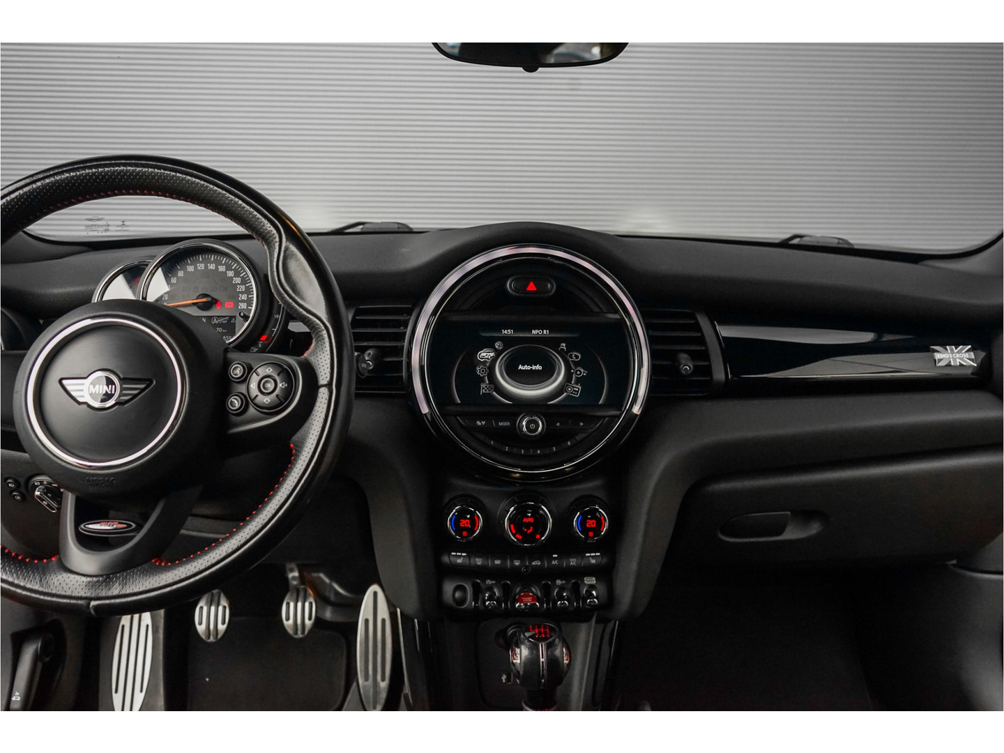 MINI MINI