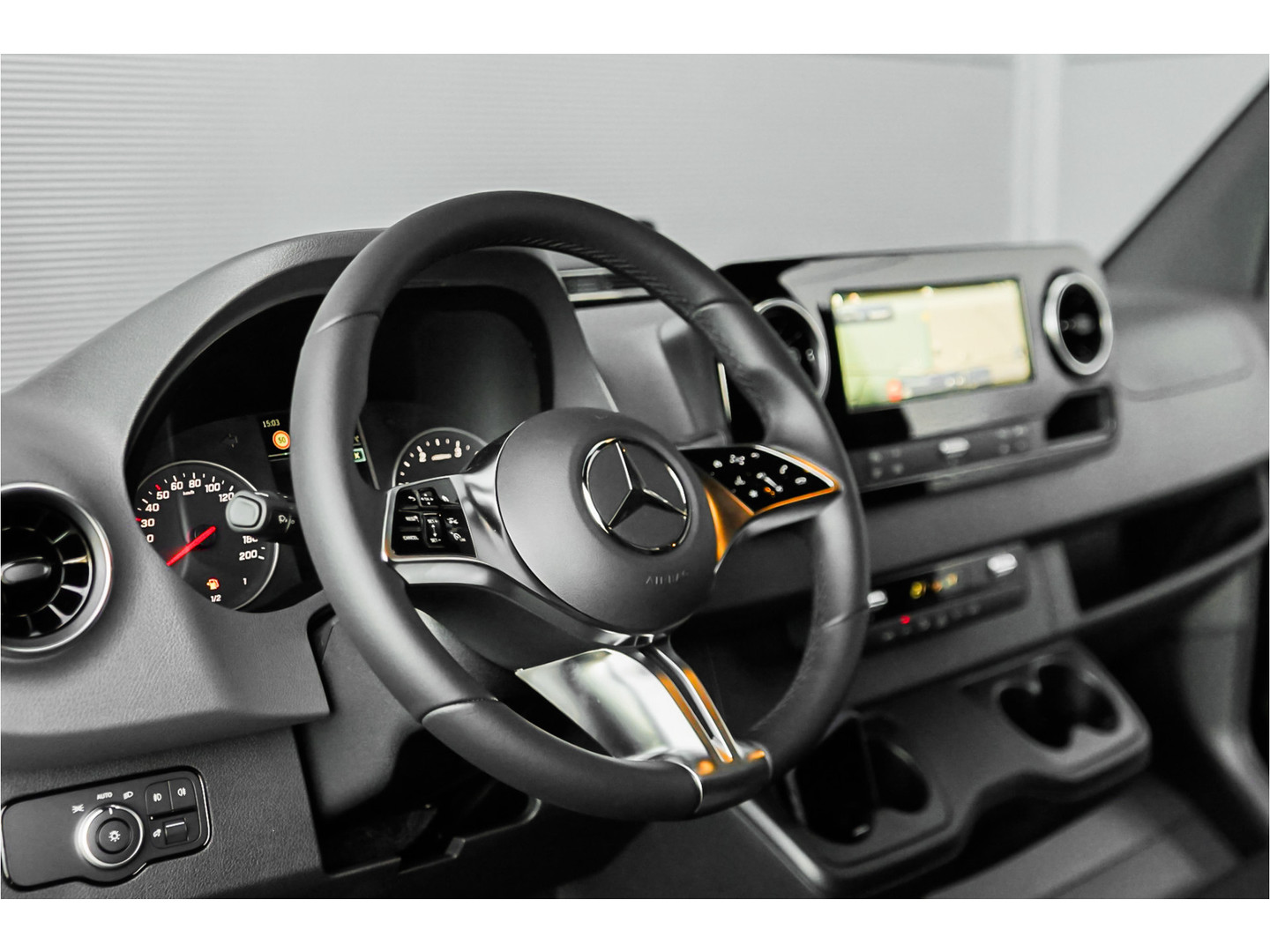 Mercedes-Benz Mercedes-Benz