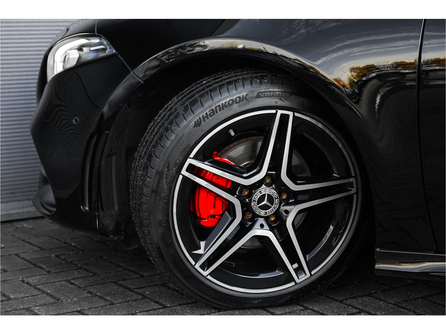 Mercedes-Benz Mercedes-Benz