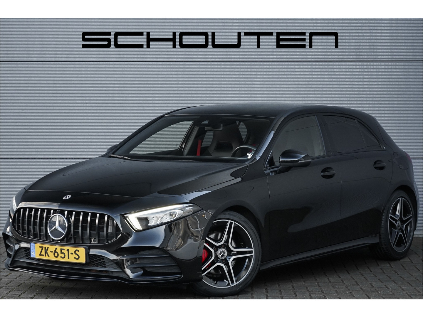 Mercedes-Benz Mercedes-Benz