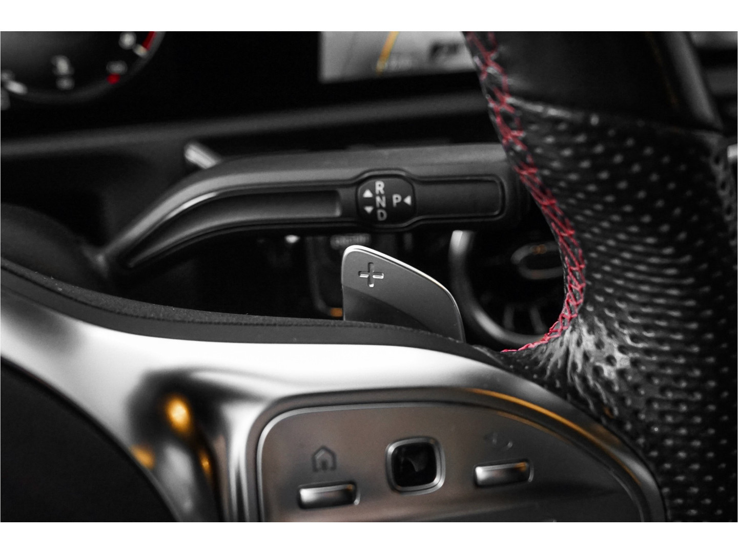 Mercedes-Benz Mercedes-Benz