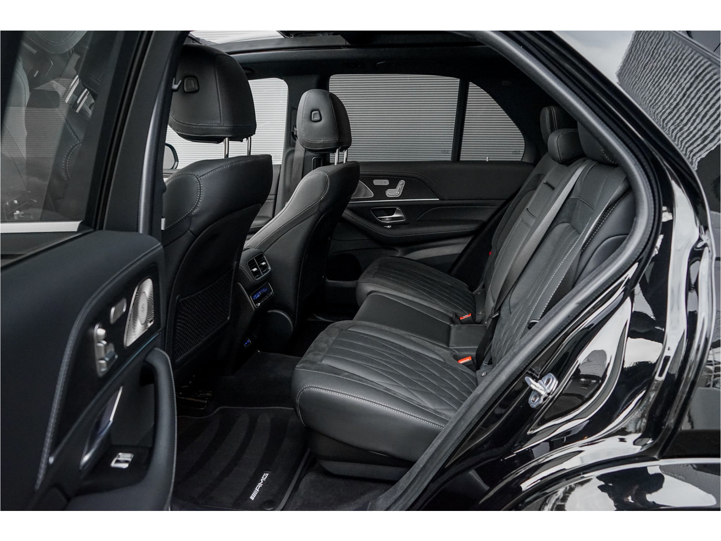 Mercedes-Benz Mercedes-Benz