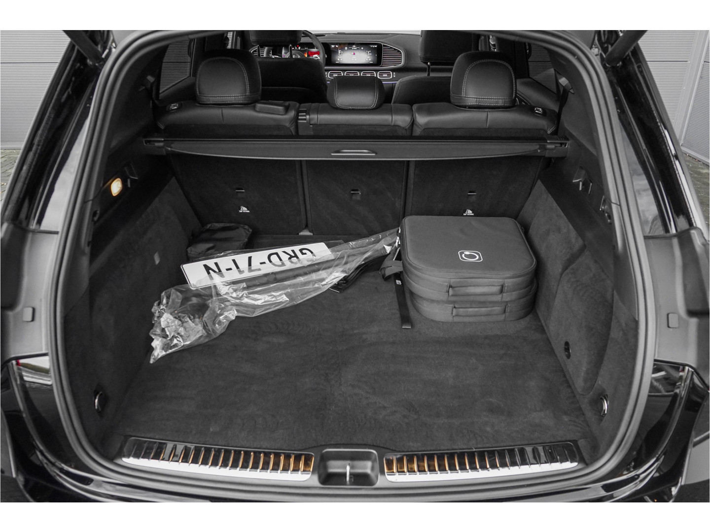 Mercedes-Benz Mercedes-Benz