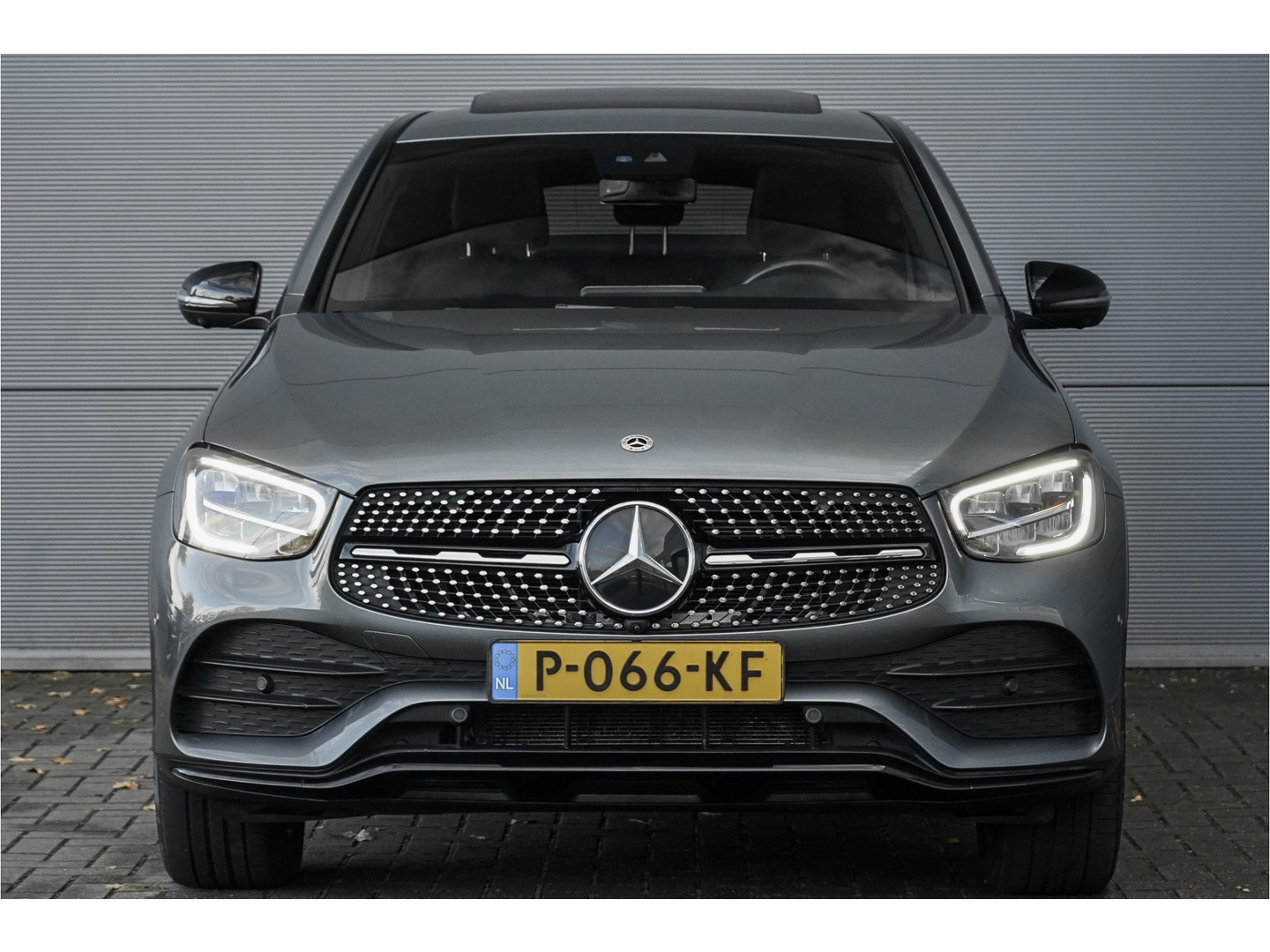 Mercedes-Benz Mercedes-Benz