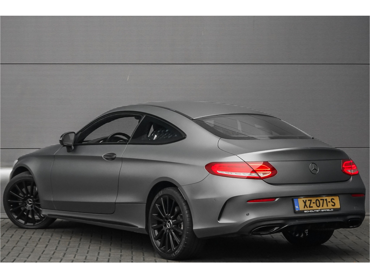 Mercedes-Benz Mercedes-Benz