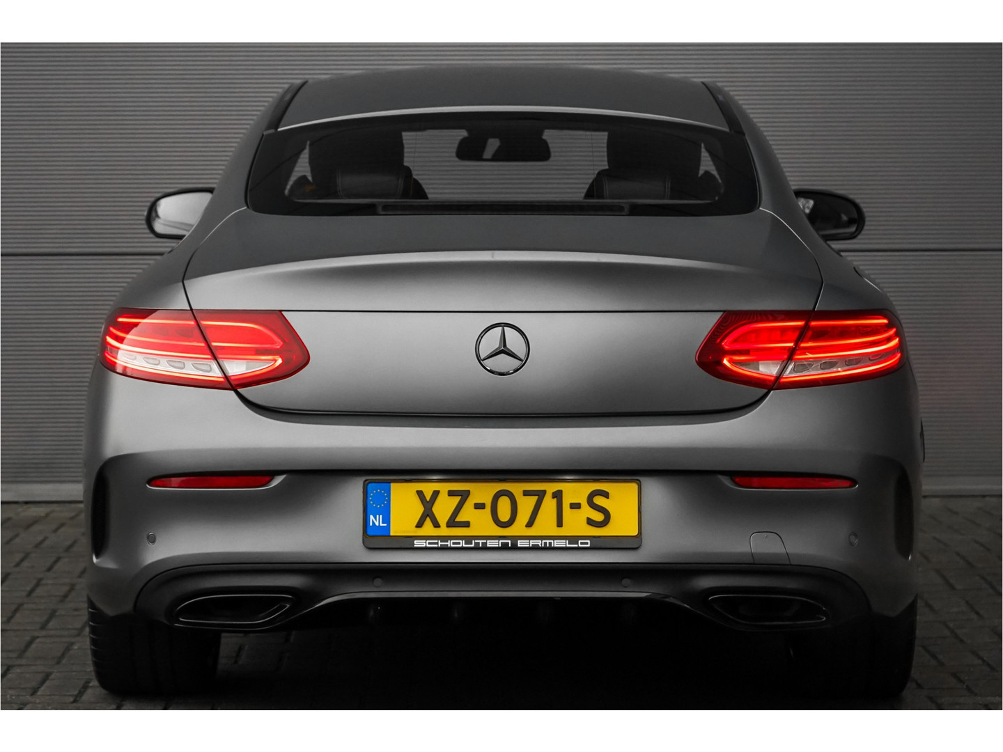 Mercedes-Benz Mercedes-Benz