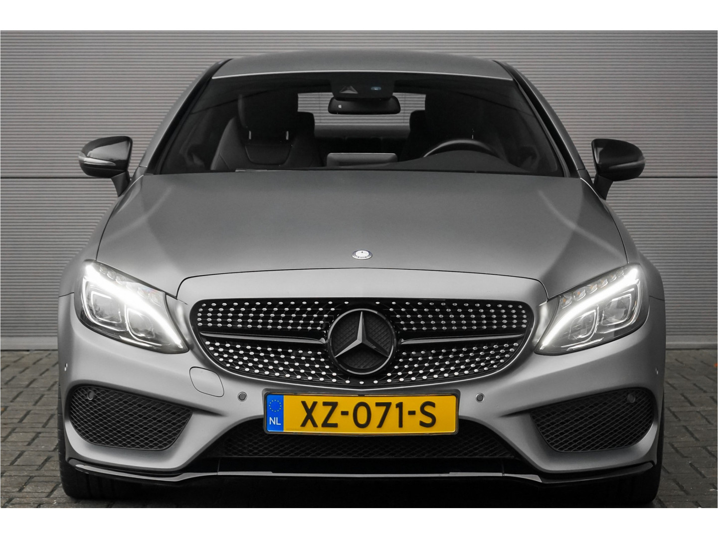 Mercedes-Benz Mercedes-Benz