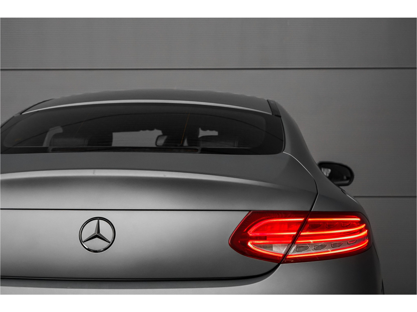 Mercedes-Benz Mercedes-Benz