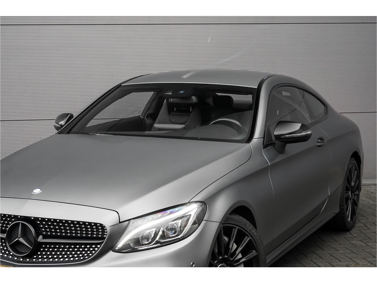 Mercedes-Benz Mercedes-Benz