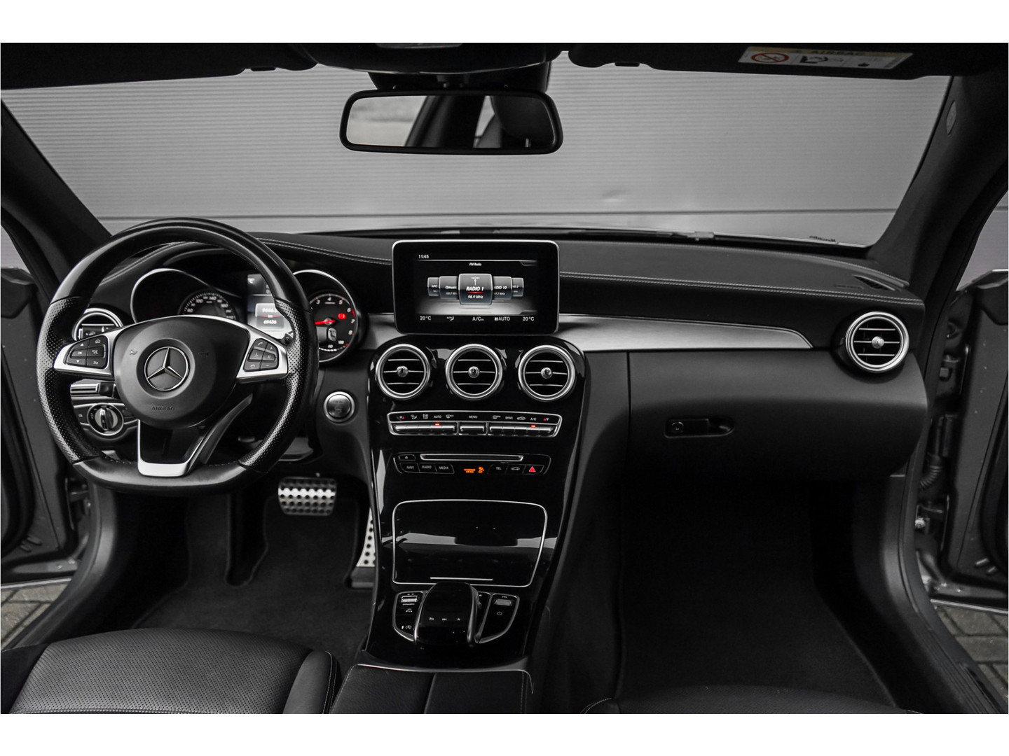 Mercedes-Benz Mercedes-Benz