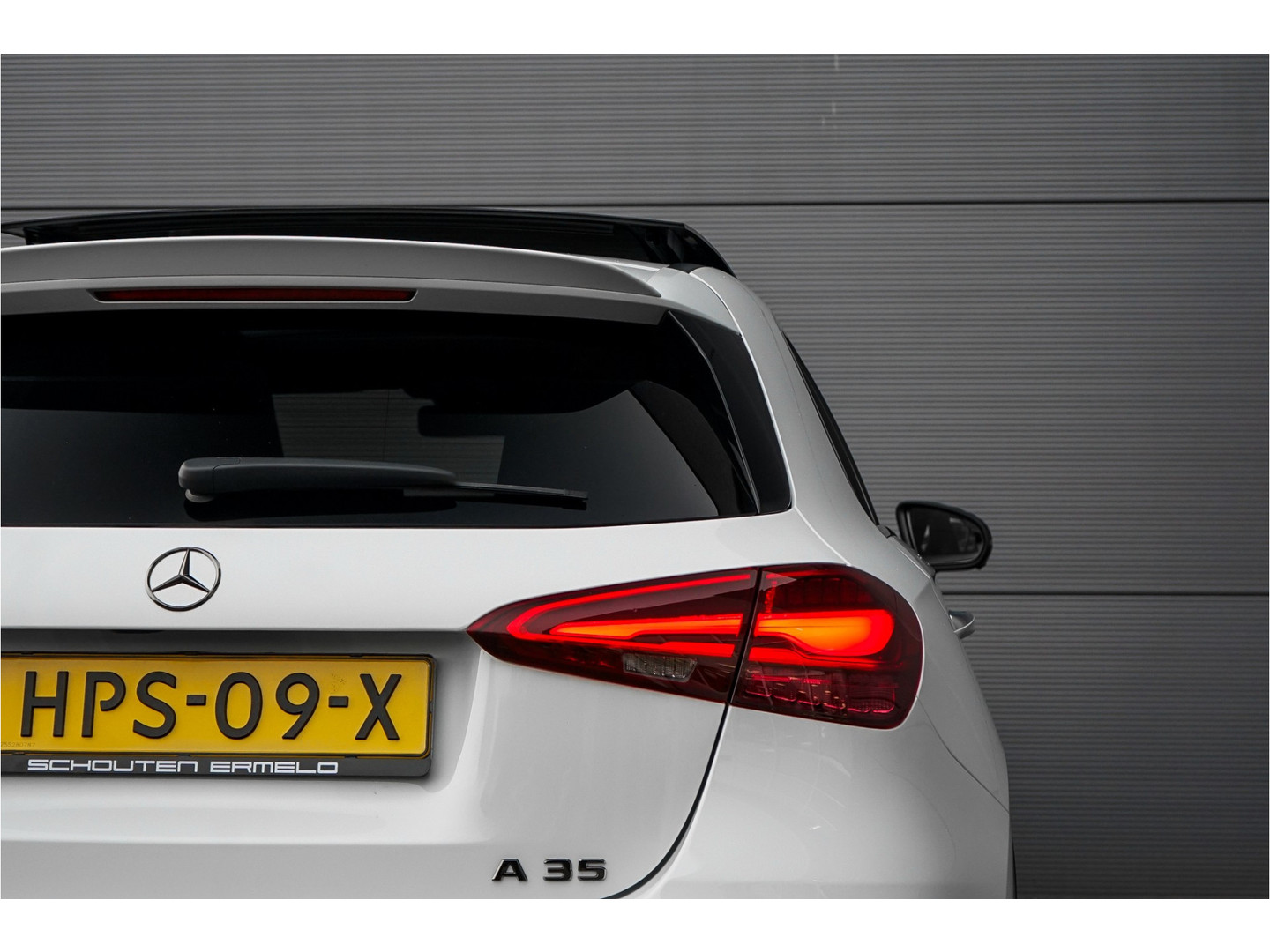 Mercedes-Benz Mercedes-Benz