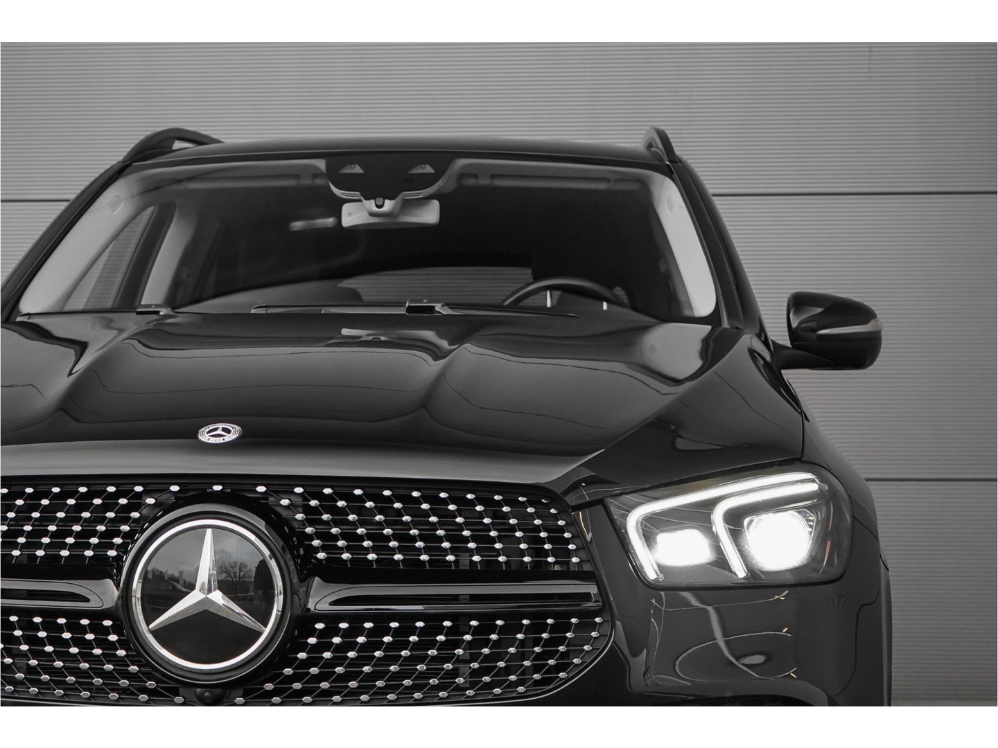 Mercedes-Benz Mercedes-Benz