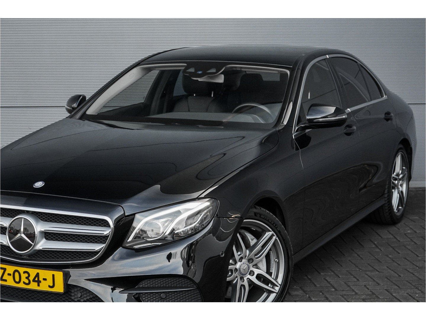 Mercedes-Benz Mercedes-Benz