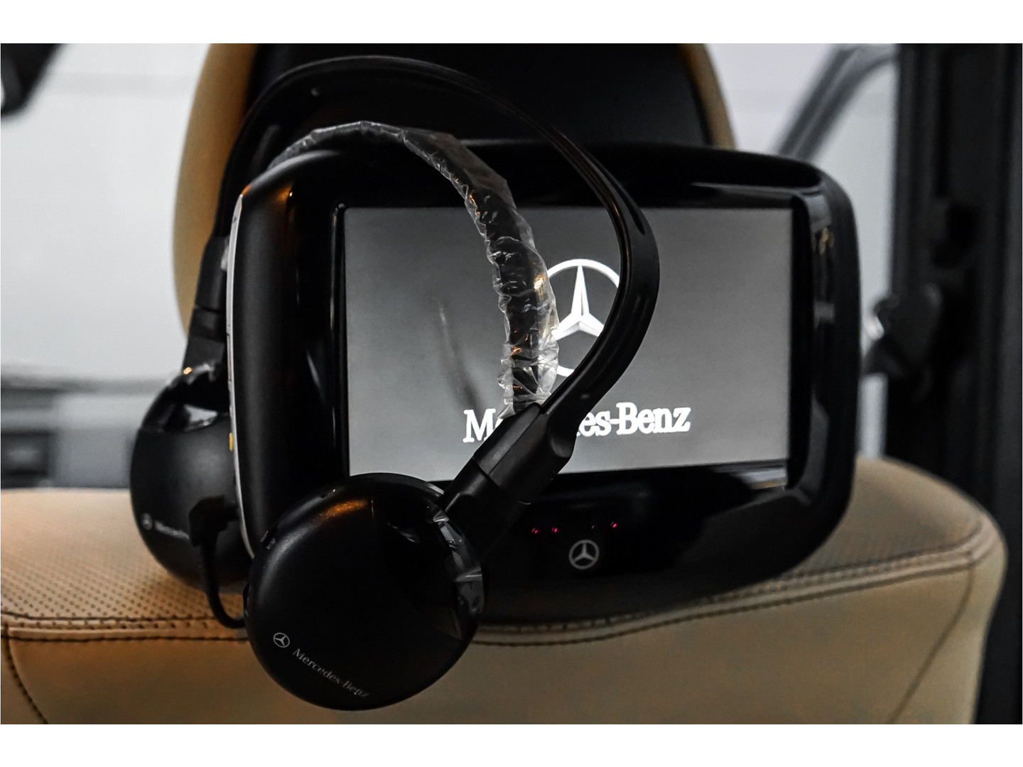 Mercedes-Benz Mercedes-Benz