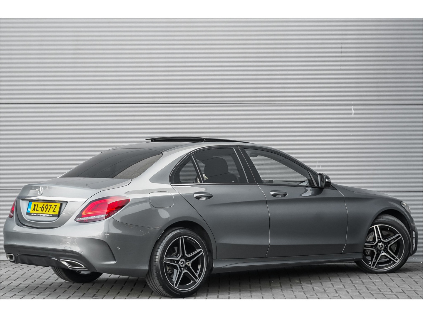 Mercedes-Benz Mercedes-Benz