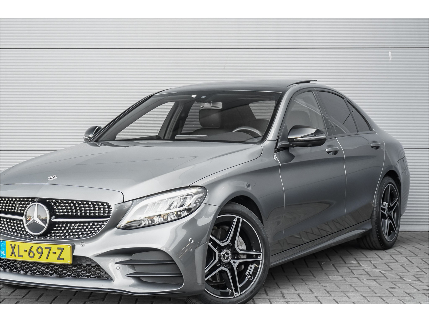 Mercedes-Benz Mercedes-Benz