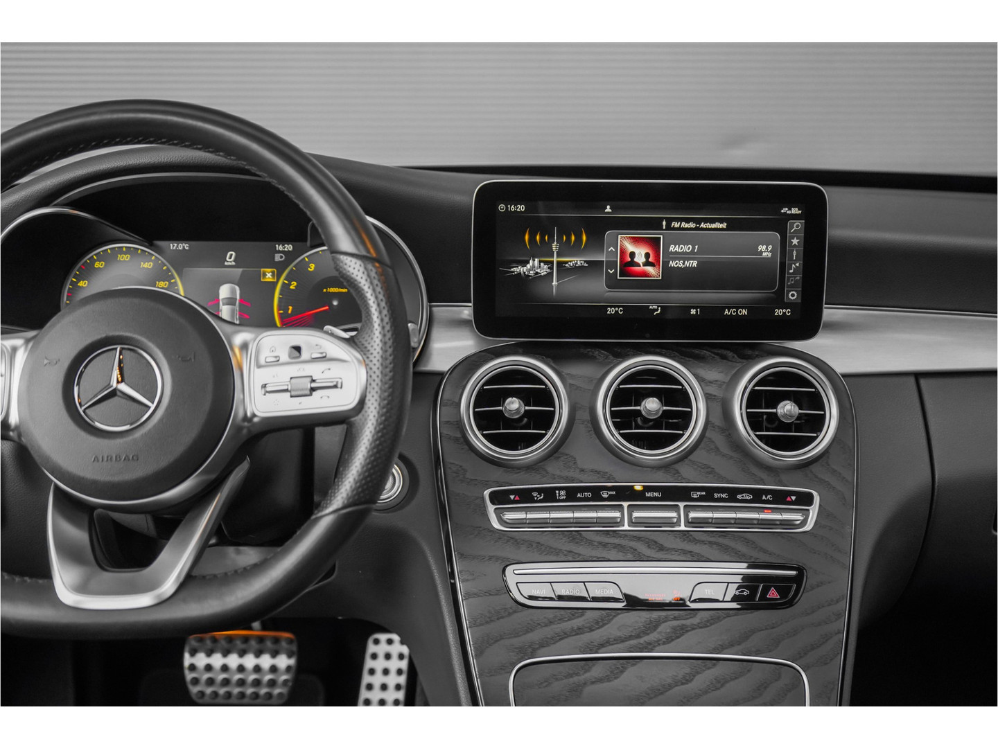 Mercedes-Benz Mercedes-Benz