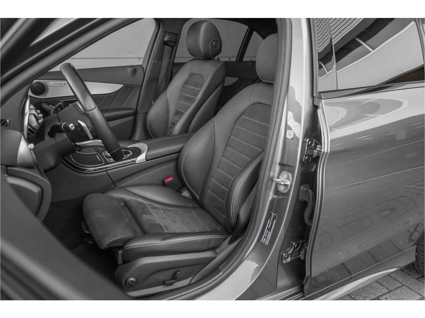 Mercedes-Benz Mercedes-Benz