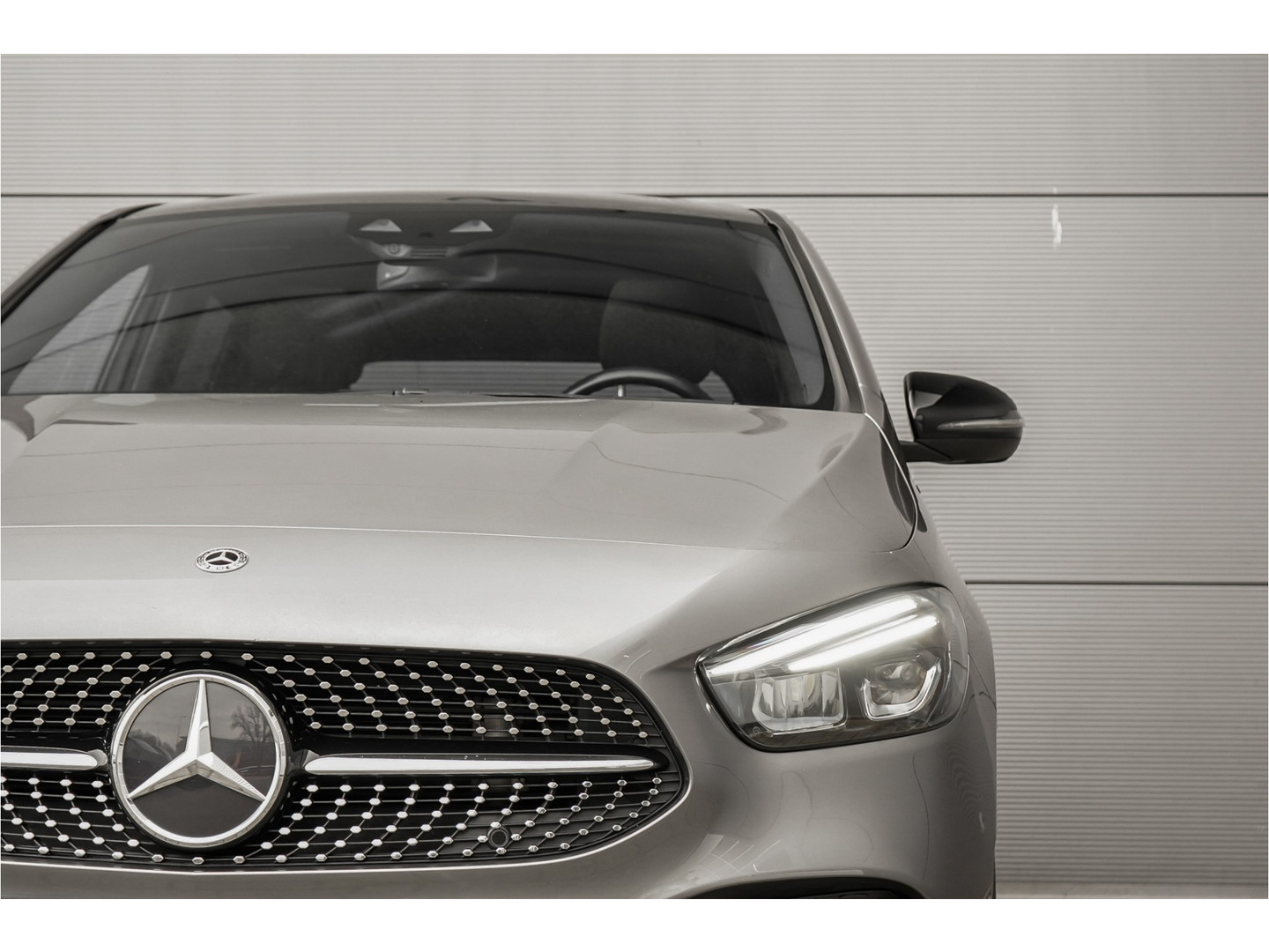 Mercedes-Benz Mercedes-Benz