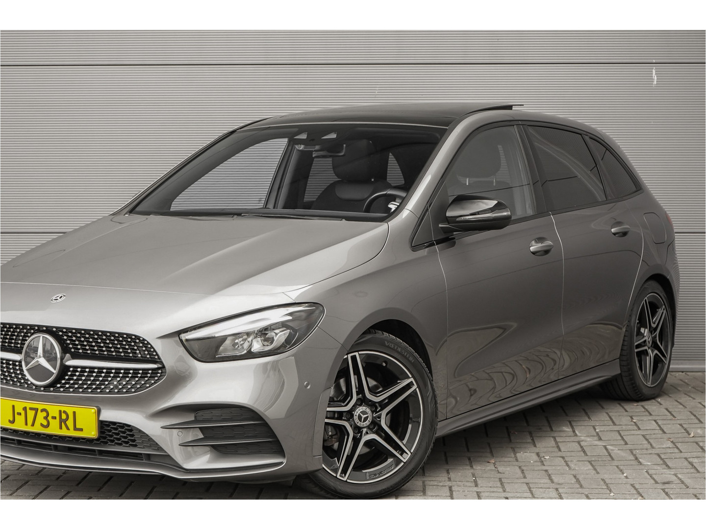 Mercedes-Benz Mercedes-Benz