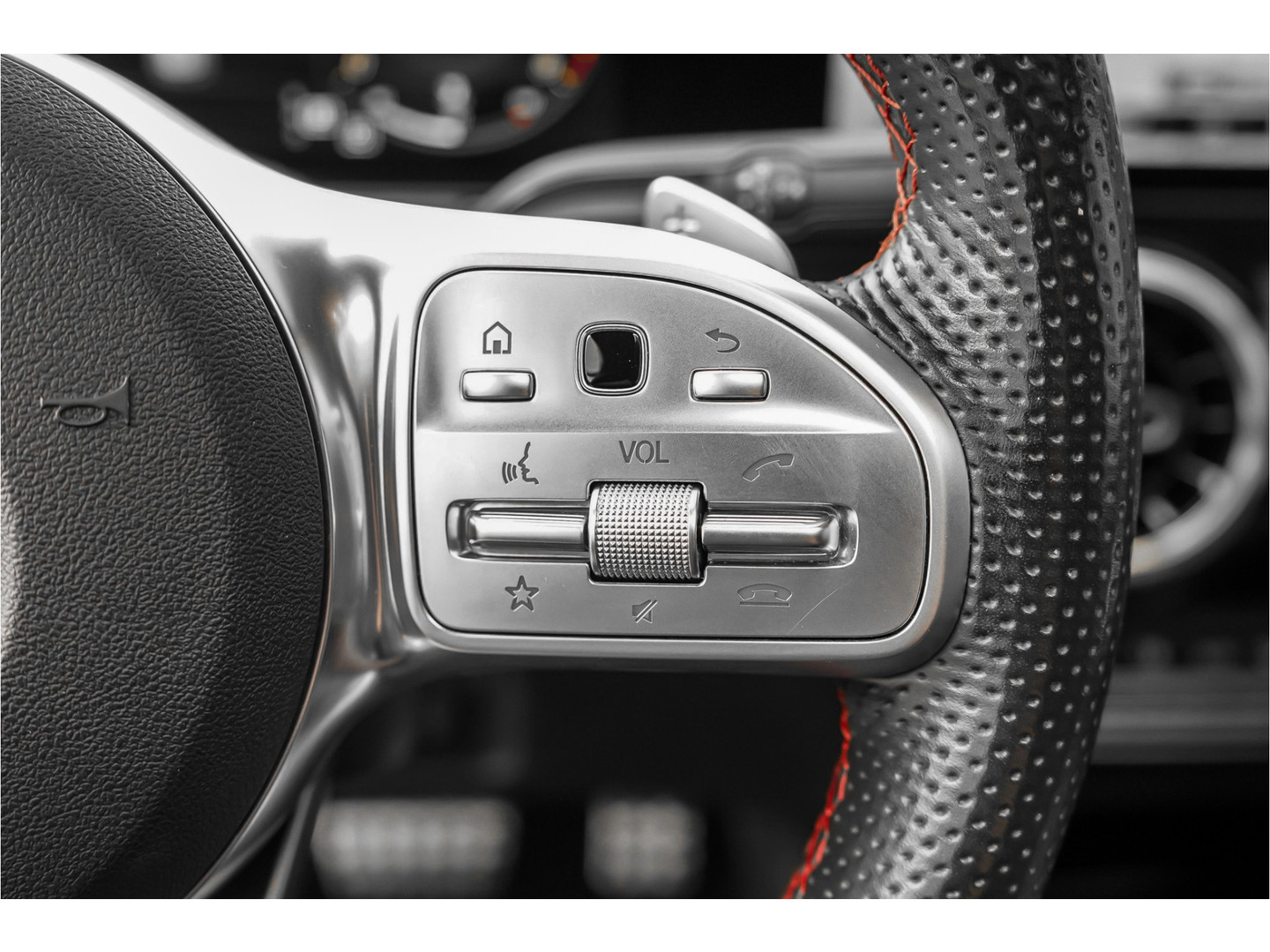 Mercedes-Benz Mercedes-Benz