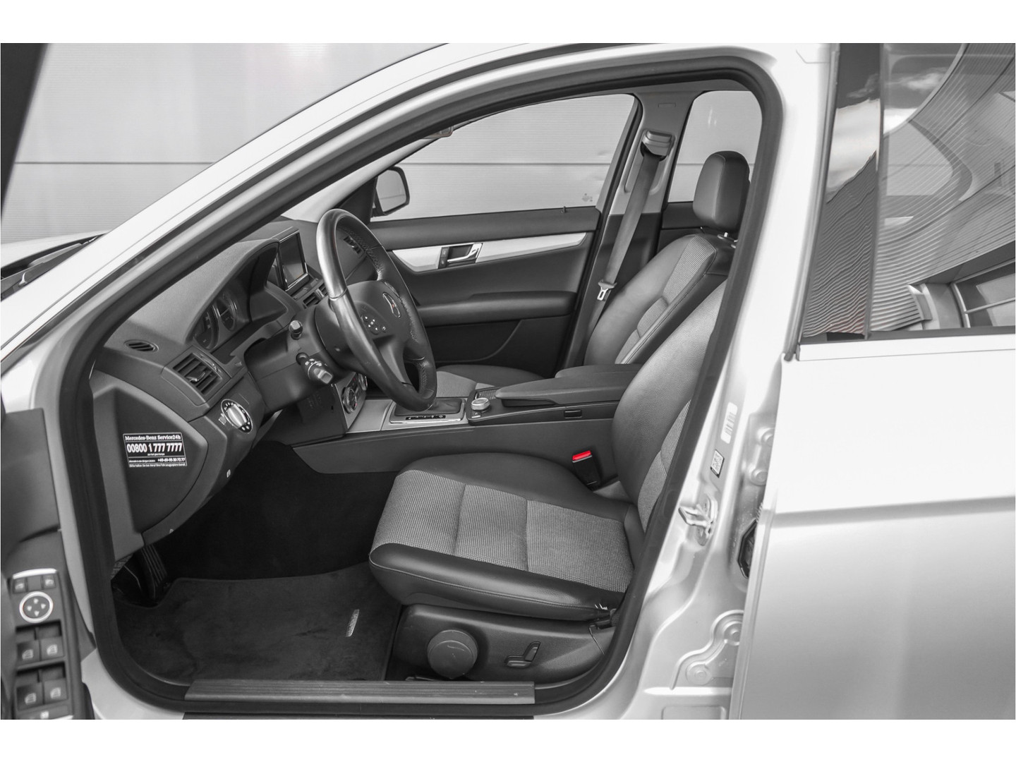 Mercedes-Benz Mercedes-Benz